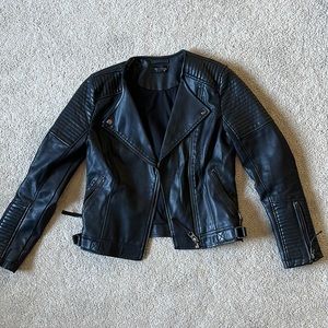 Topshop women’s faux leather black moto jacket in size US 4